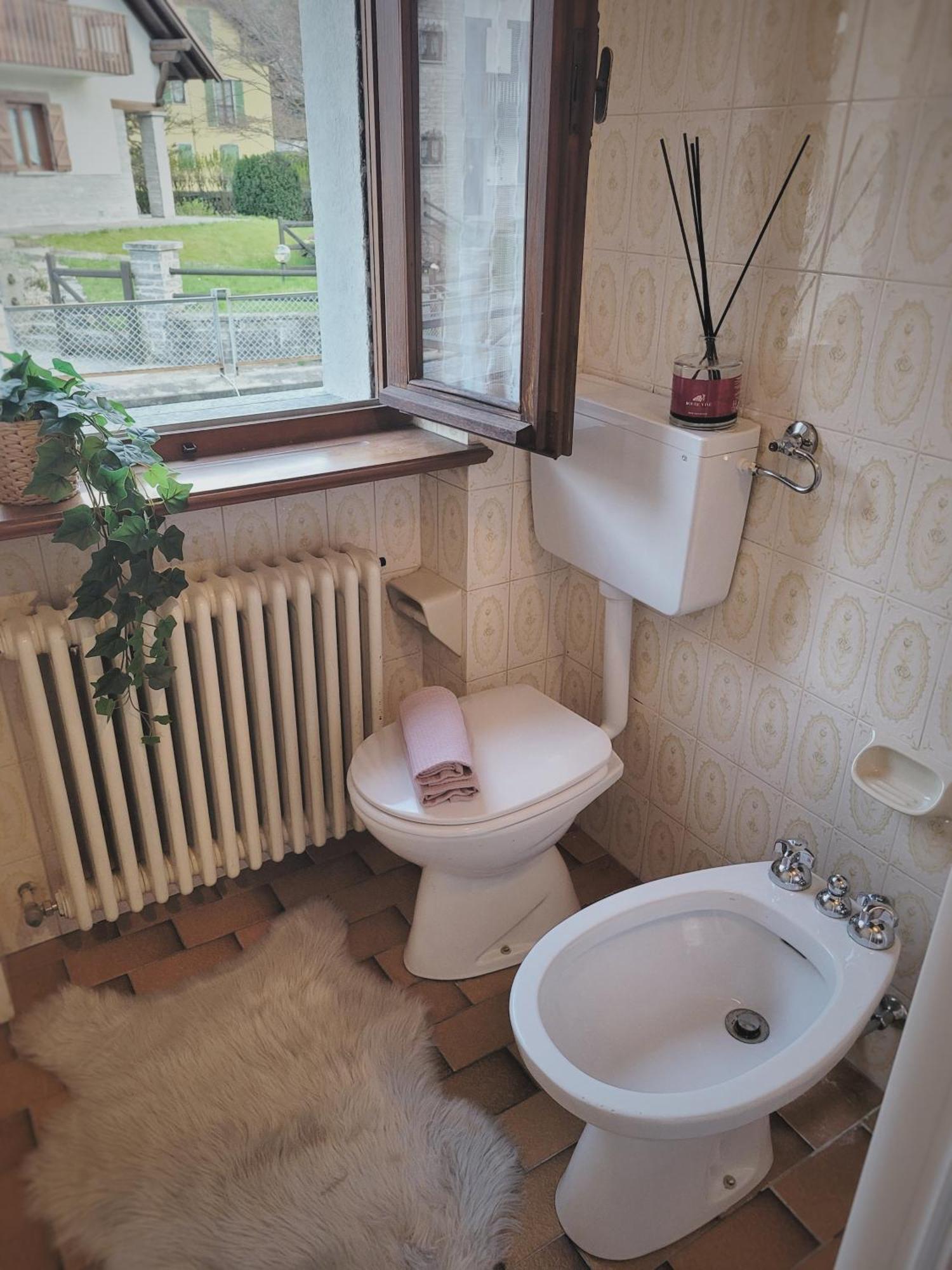 Casa Pepe Con Parcheggio Lägenhet Malesco Exteriör bild